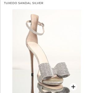 These brand new Amina Abdul Jillil shoes are super sexy and will stand out